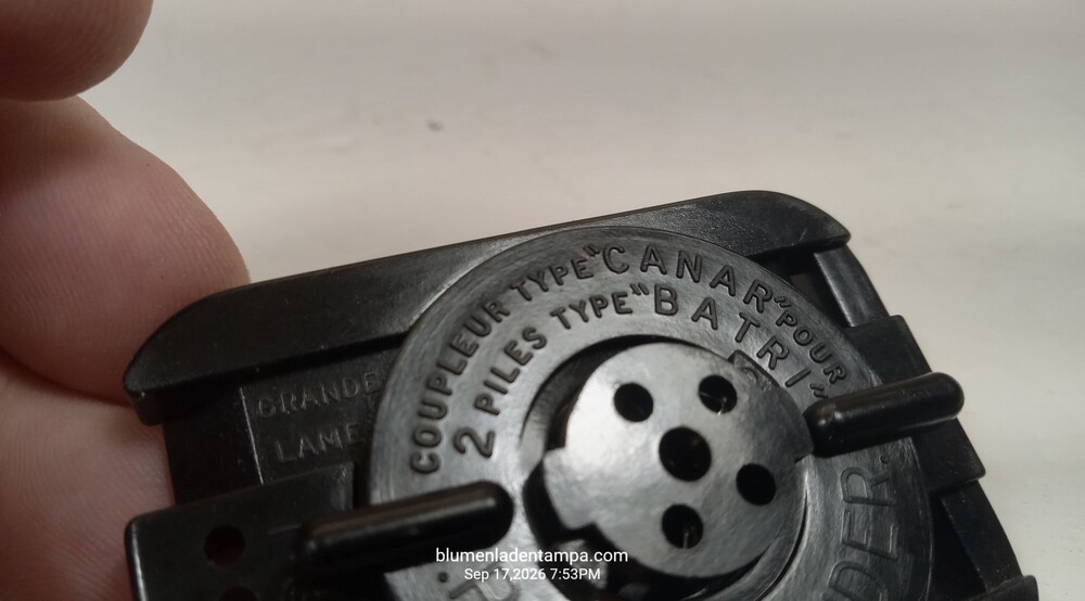 Vintage Wonder Canar Battery Coupler French Flashlight Lantern Adapter